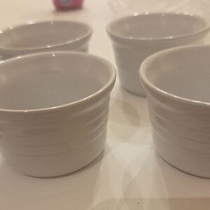 Le Creuset 8 White Ceramic Ramekin Set - Classic Ribbed Design